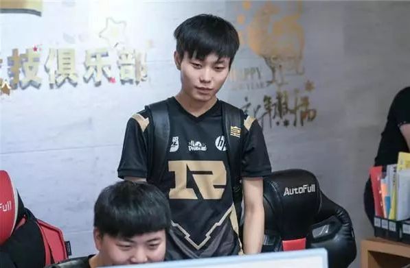 球队之间的 球队之间的