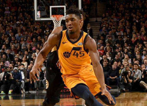 更衣室文化 更衣室文化