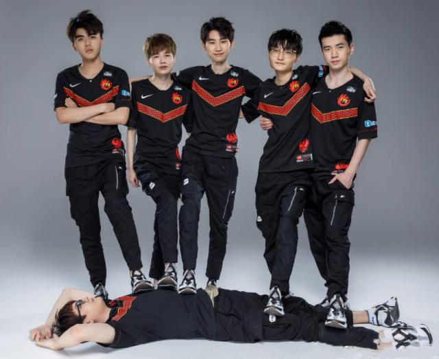 球员表现以 球员表现以