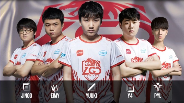 揭幕的哨声 揭幕的哨声