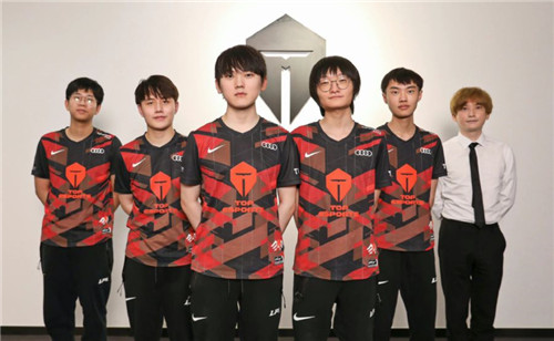 球迷不仅需